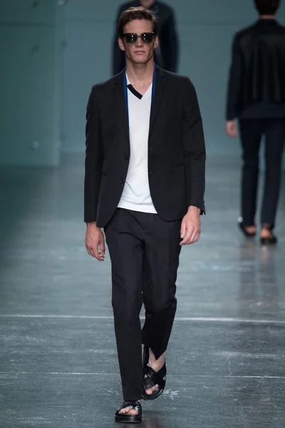 Look 43